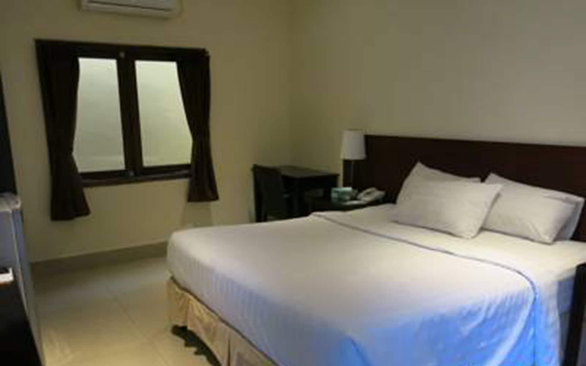 Radha Bali Hotel Кута Екстер'єр фото