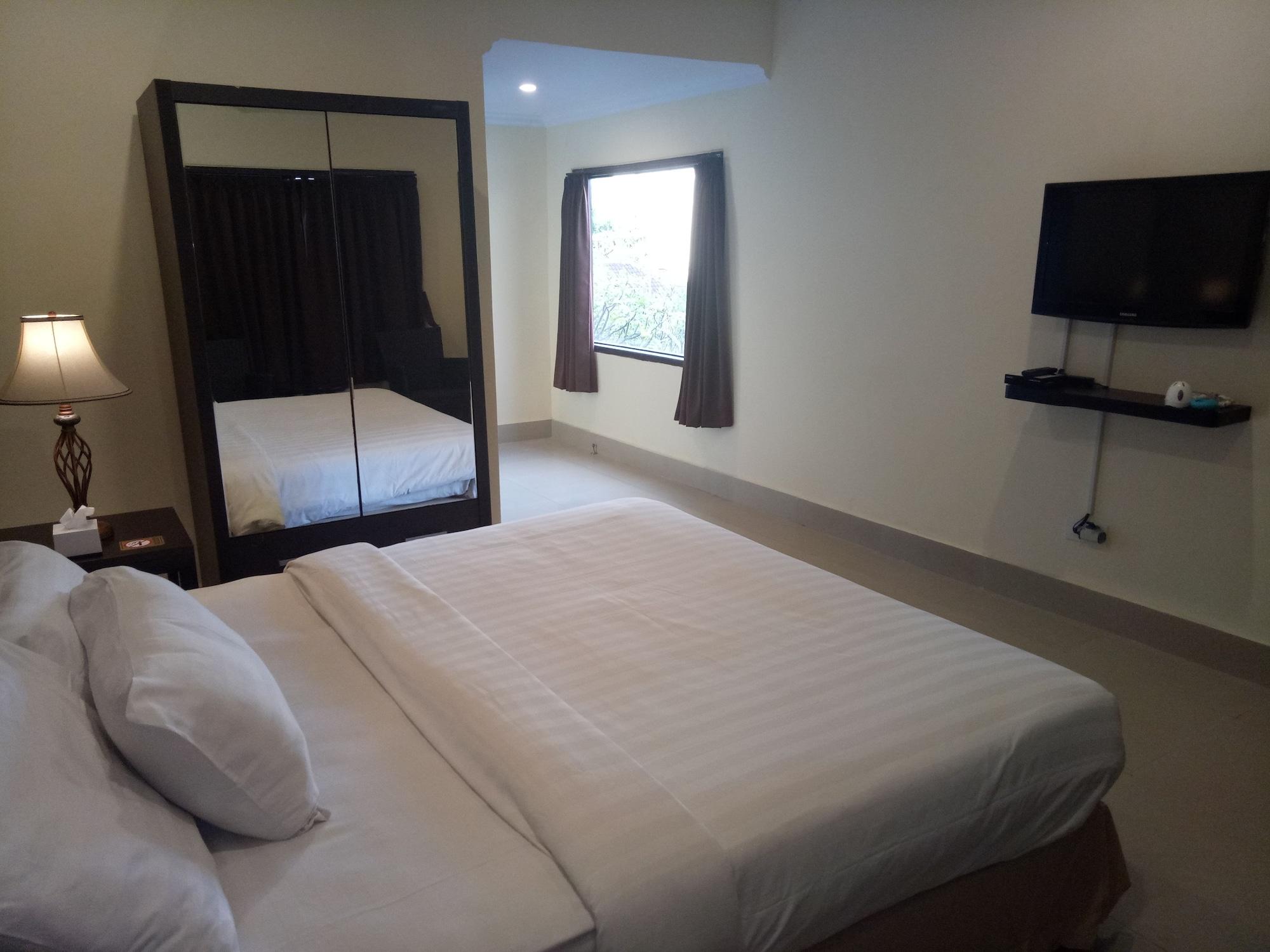 Radha Bali Hotel Кута Екстер'єр фото