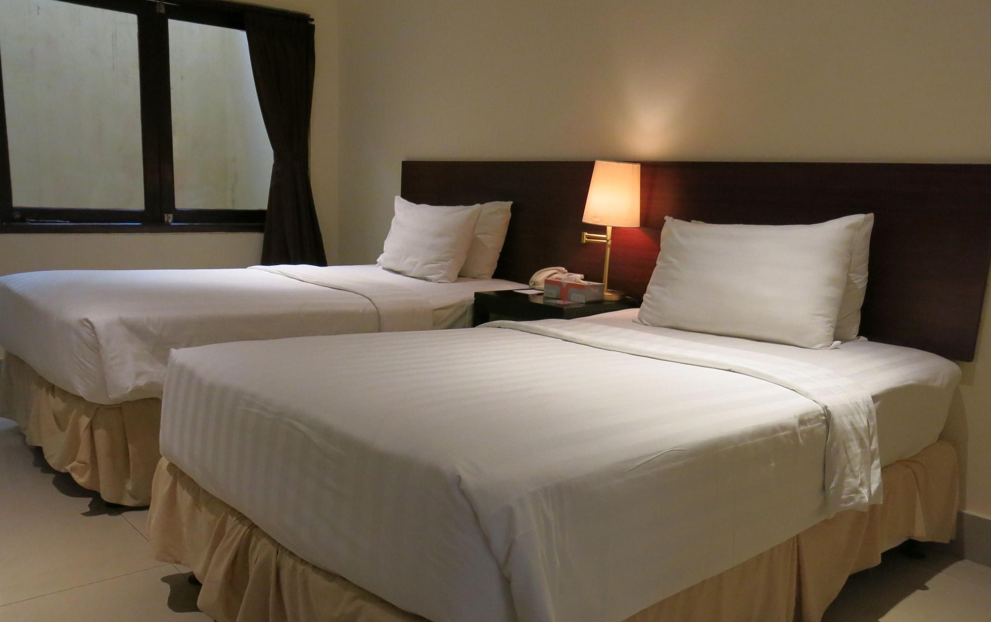 Radha Bali Hotel Кута Екстер'єр фото