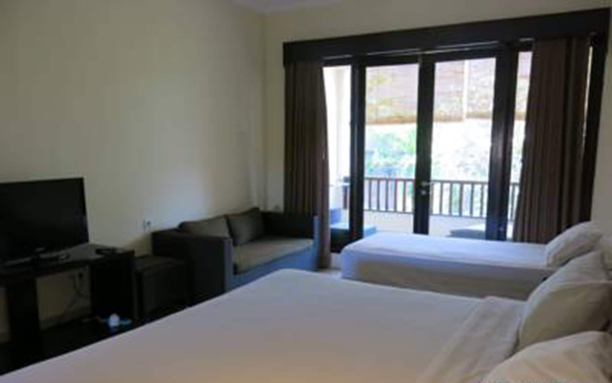 Radha Bali Hotel Кута Екстер'єр фото