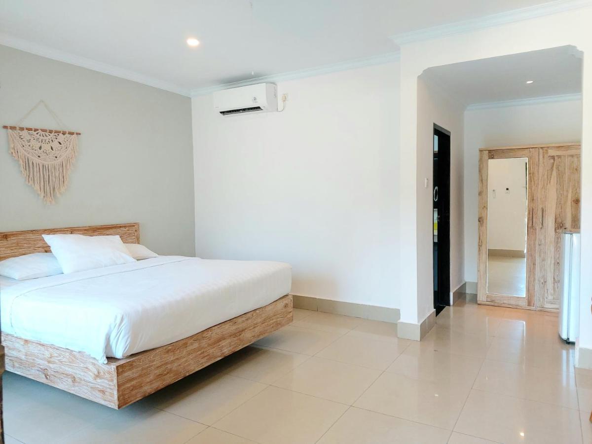Radha Bali Hotel Кута Екстер'єр фото