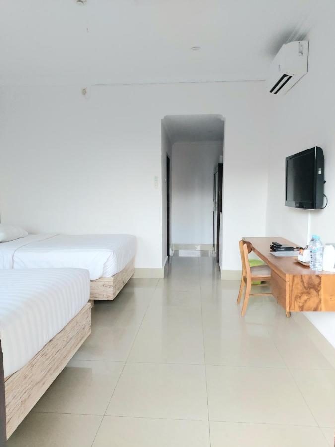Radha Bali Hotel Кута Екстер'єр фото
