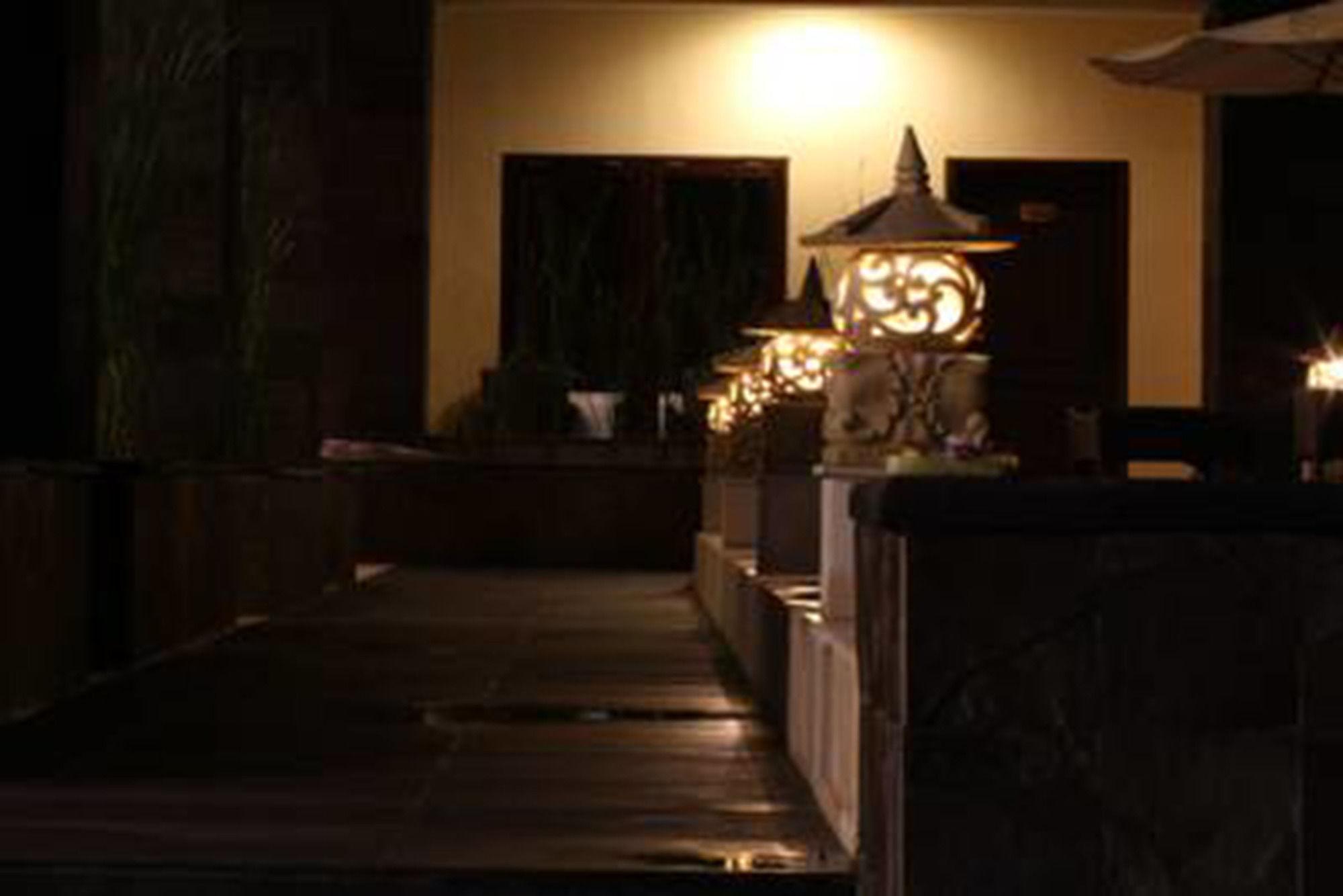Radha Bali Hotel Кута Екстер'єр фото