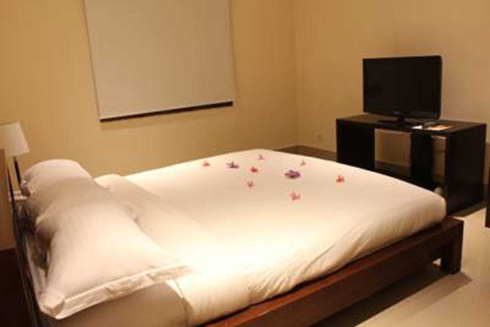 Radha Bali Hotel Кута Екстер'єр фото