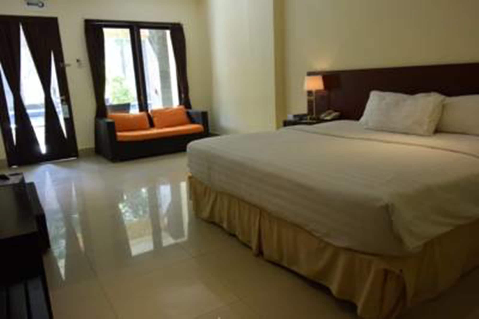 Radha Bali Hotel Кута Екстер'єр фото