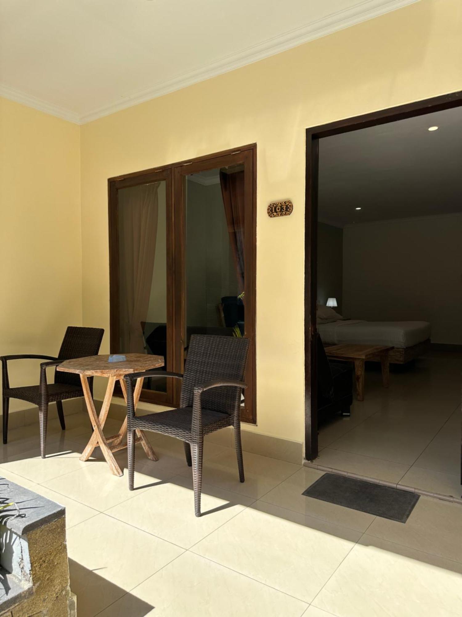 Radha Bali Hotel Кута Екстер'єр фото